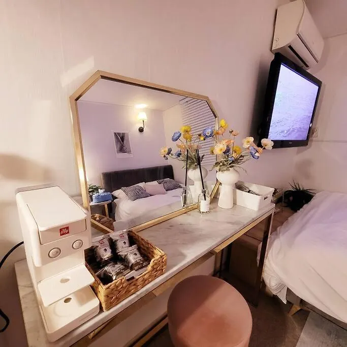 Gaon Stay #Sillim Stn 2Min #Airport Bus 1Min #Gangnamhongdae 20Min #Yeouido10Min #Longtermstay Discount #Healingproperty Soul
