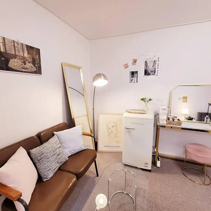 Gaon Stay #Sillim Stn 2Min #Airport Bus 1Min #Gangnamhongdae 20Min #Yeouido10Min #Longtermstay Discount #Healingproperty Soul 0*,  Jižní Korea